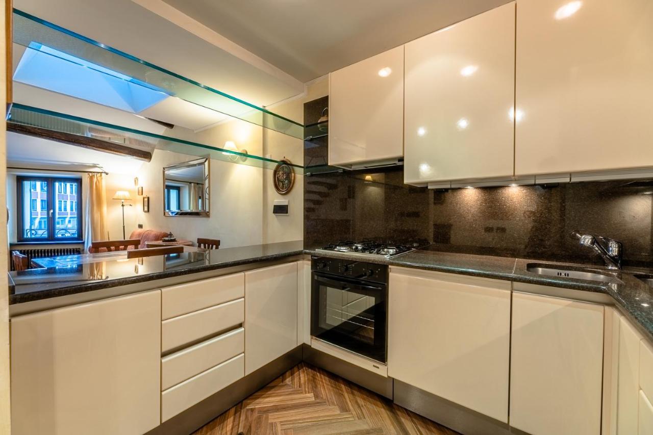 Dimora Lucrezia Apartment Savona Exterior photo