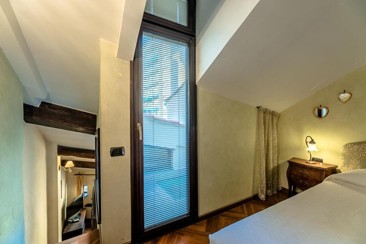 Dimora Lucrezia Apartment Savona Exterior photo