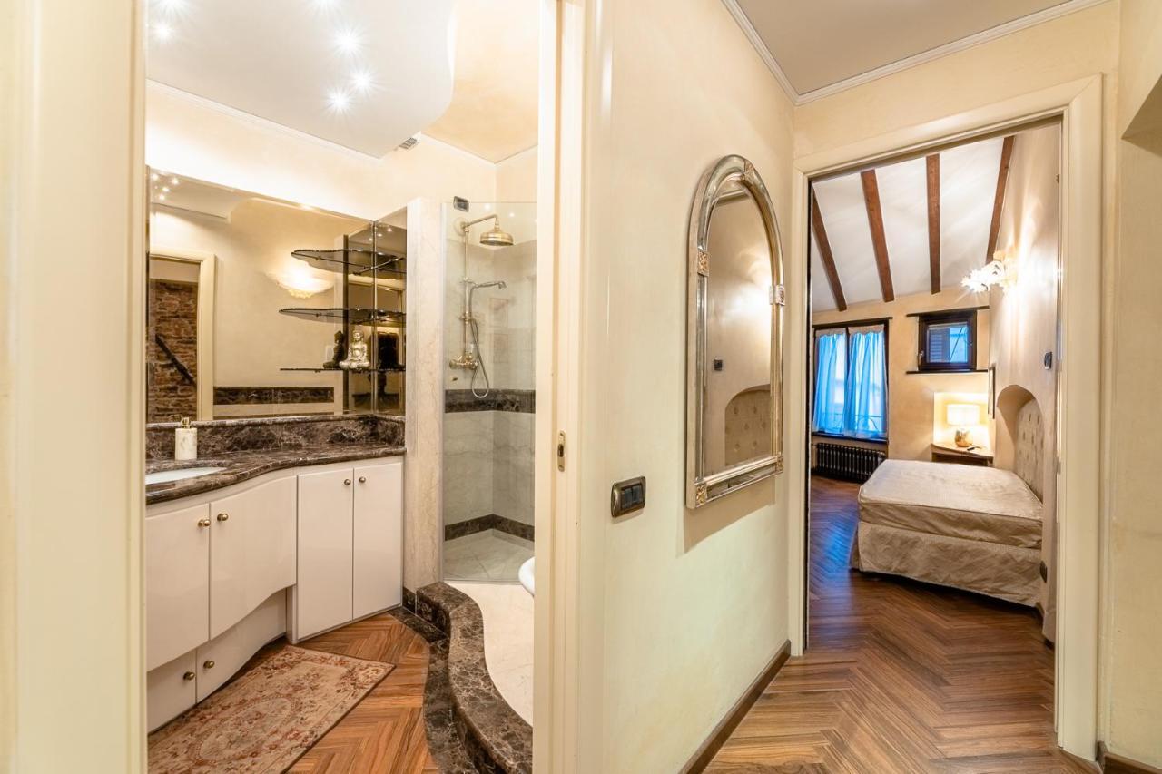 Dimora Lucrezia Apartment Savona Exterior photo